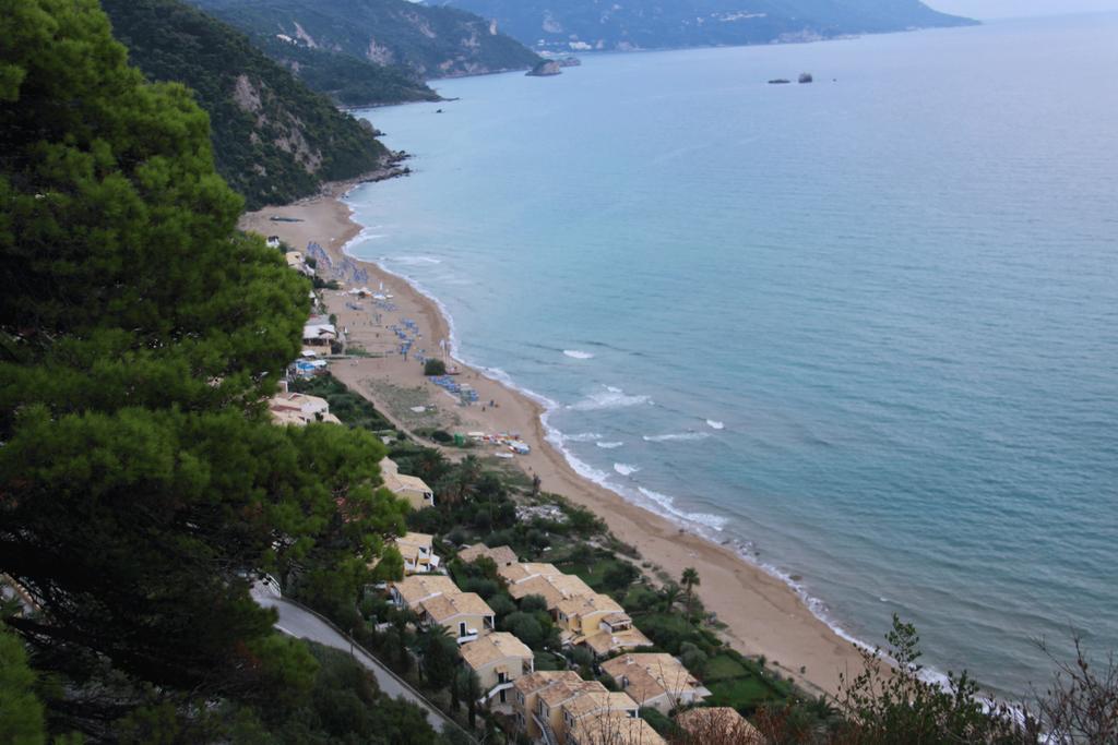 Corfu Glyfada Menigos Beach Apartments Exterior photo