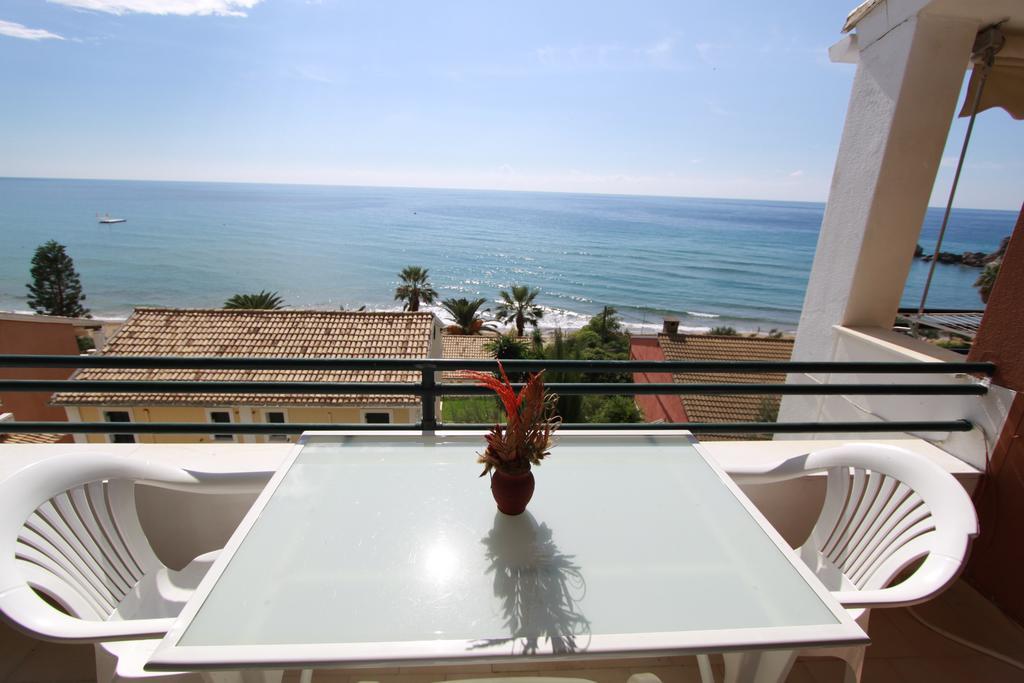Corfu Glyfada Menigos Beach Apartments Exterior photo