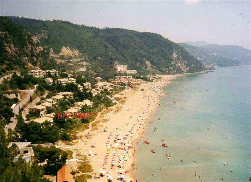 Corfu Glyfada Menigos Beach Apartments Exterior photo