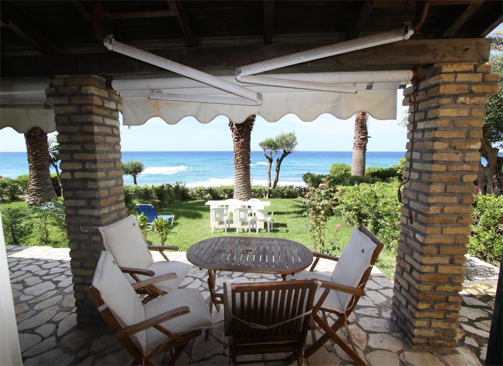 Corfu Glyfada Menigos Beach Apartments Exterior photo