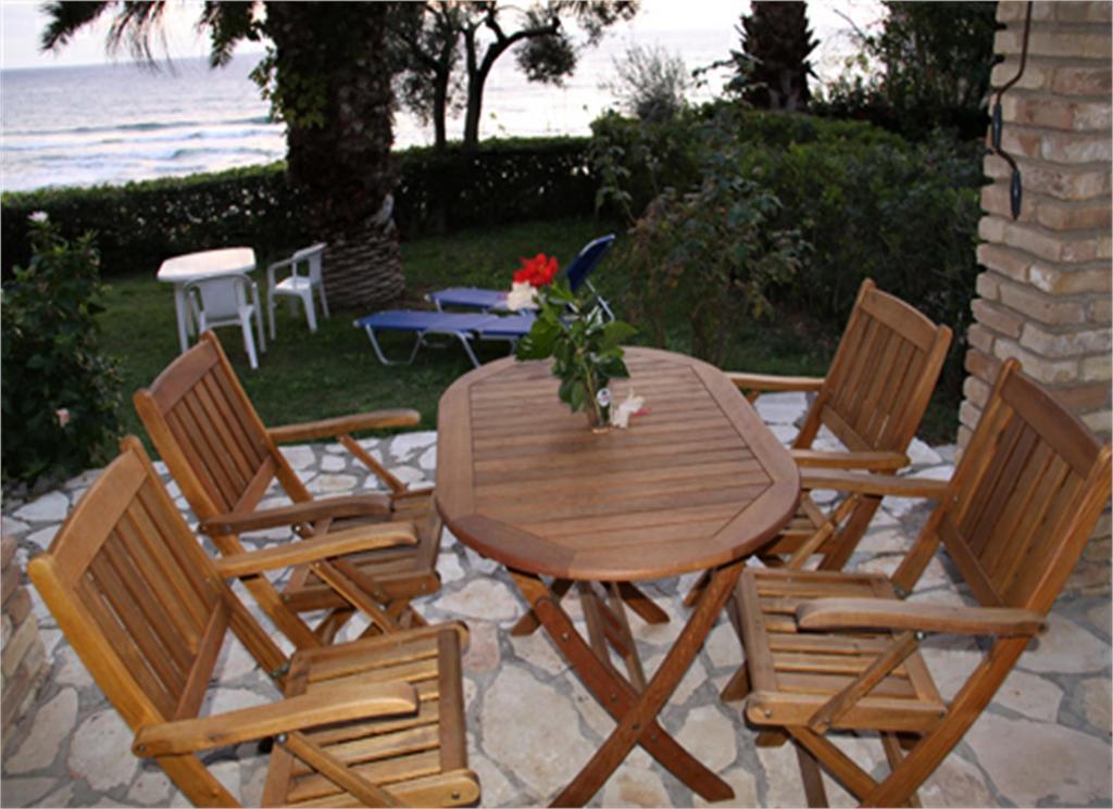 Corfu Glyfada Menigos Beach Apartments Exterior photo