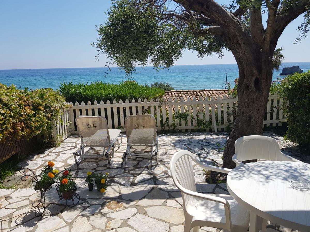 Corfu Glyfada Menigos Beach Apartments Exterior photo